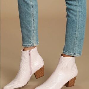 Lulu's Blush Ankle Booties